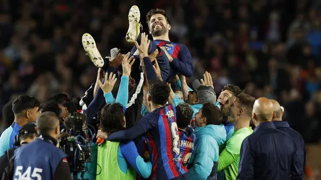 Barca chiếm ngôi đầu La Liga ngày chia tay Gerard Pique