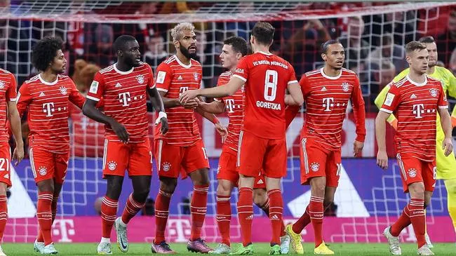 Bundesliga: Bayern củng cố ngôi đầu, Dortmund gây thất vọng