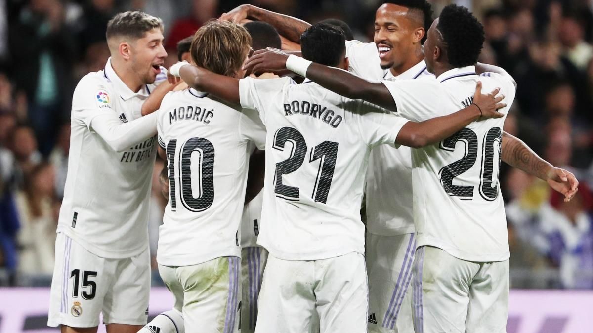 La Liga: Thắng nhọc đội áp chót, Real tiếp tục bám sát Barca
