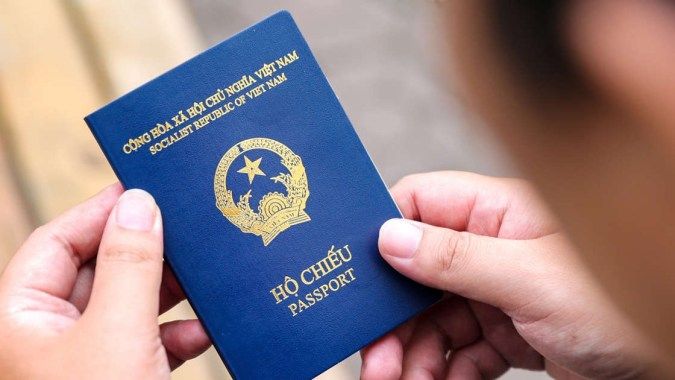 Đại biểu Quốc hội đề nghị bổ sung “nơi sinh” vào hộ chiếu mới
