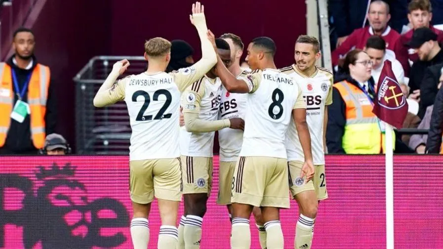 Trên đà hồi sinh, Leicester đẩy West Ham vào thế nguy hiểm