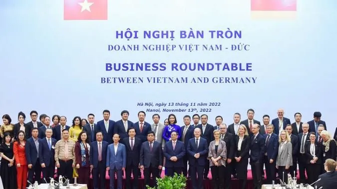 Điểm tin sáng 14/11: Đẩy mạnh hợp tác doanh nghiệp Việt Nam – Đức; Phú Yên ngập nặng sau mưa lớn