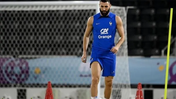 Tin World Cup: Benzema nói lời chia tay, Messi khiến NHM lo lắng
