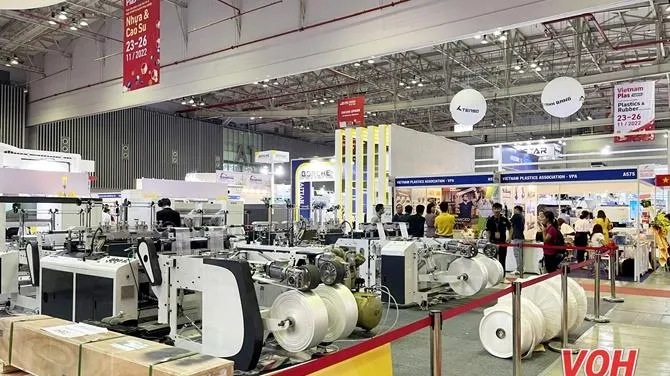 Ngành nhựa và cao su nỗ lực vượt khó