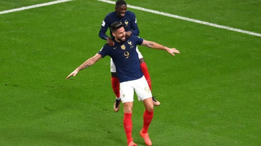 Giroud lập cú đú giúp ĐKVĐ Pháp ngược dòng đè bẹp Australia