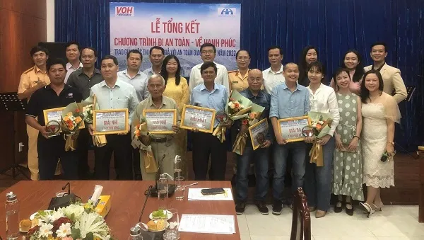 Ban ATGT Thành phố và VOH tổng kết Đi an toàn về hạnh phúc
