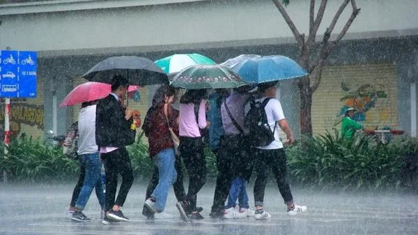 Dự báo thời tiết ngày mai 1/12/2022: Trung và Nam Trung Bộ có mưa dông