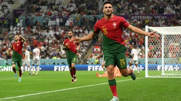 Tiền đạo thay Ronaldo đá chính giúp Bồ Đào Nha hủy diệt Thụy Sĩ
