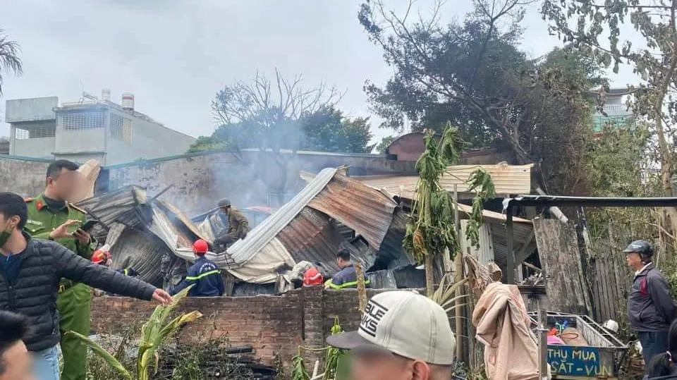 Hải Phòng: Cháy nhà giữa trưa ở làm ba người cao tuổi tử vong