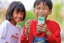 Uống bao nhiêu sữa tiệt trùng và uống vào thời gian nào là phù hợp?