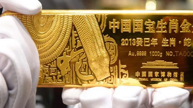 Vì sao Trung Quốc mua 32 tấn vàng?