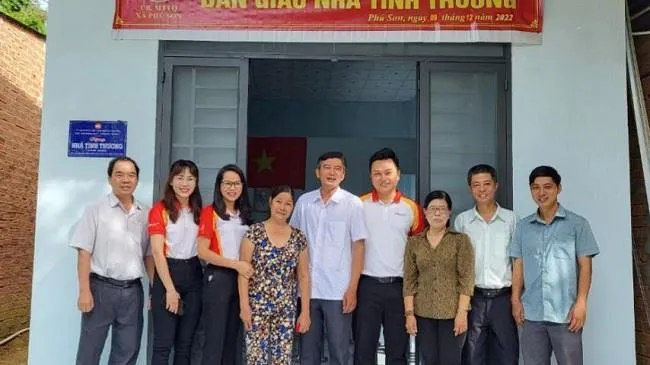 Chung tay dựng xây mái ấm cho bà con nghèo Đồng Nai