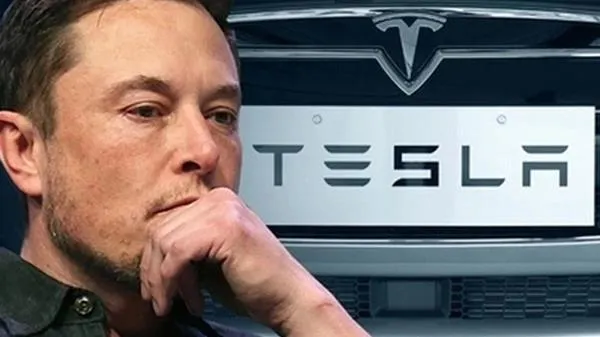 Tỷ phú Elon Musk tiếp tục bán ra hàng chục triệu cổ phiếu của Tesla