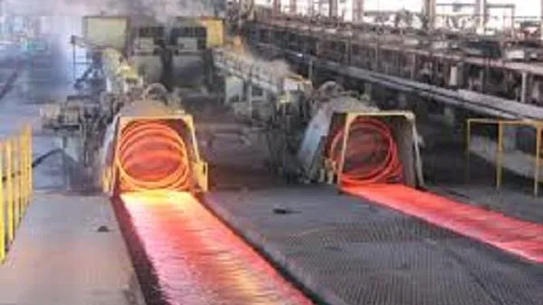 Giá sắt thép xây dựng hôm nay 15/12: Tăng vọt, sản lượng thép xuất khẩu giảm gần 38%
