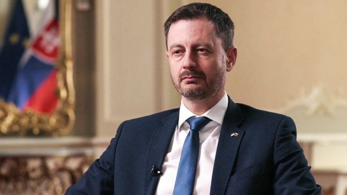 Chính phủ Slovakia thất bại trong bỏ phiếu bất tín nhiệm, nguy cơ sụp đổ