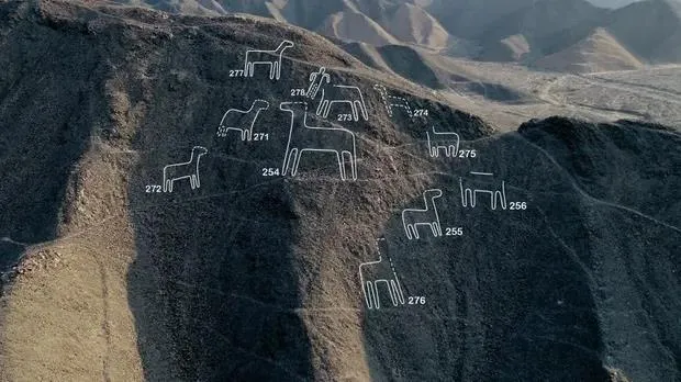 Phát hiện mới 168 hình vẽ cổ đại tại đồng bằng Nazca ở Peru