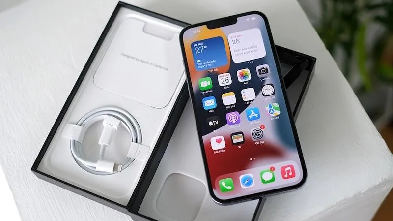 JPMorgan hạ giá mục tiêu cổ phiếu Apple xuống 190 USD/cổ phiếu do doanh số iPhone tháng 12 giảm