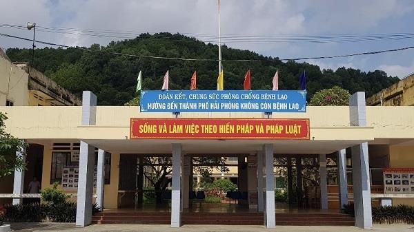 Vụ viên chức nộp tiền kèm hồ sơ lên bậc lương: Giám đốc bệnh viện bị phê bình