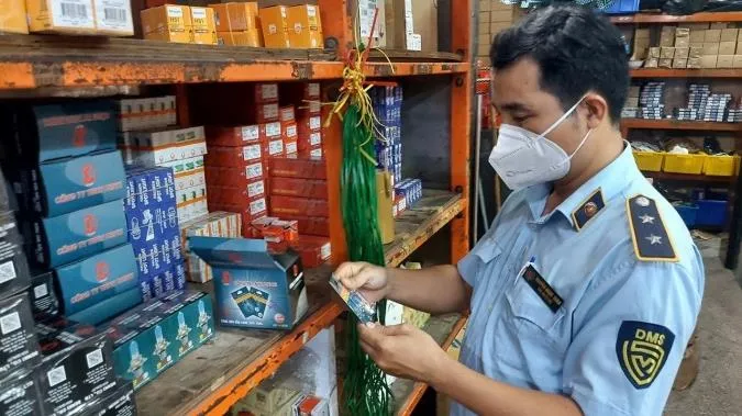 Phát hiện hàng chục ngàn sản phẩm giả mạo, không rõ nguồn gốc... tại chợ phụ tùng Tân Thành