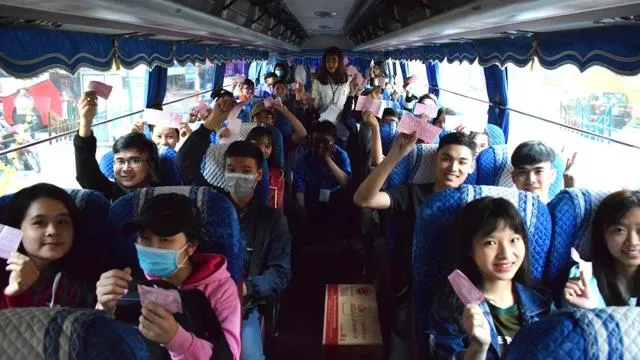 Ngày 12/1, đưa hàng ngàn sinh viên và người lao động khó khăn về quê ăn Tết