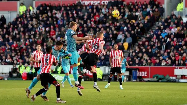 Tottenham ngược dòng hòa “hú vía” Brentford