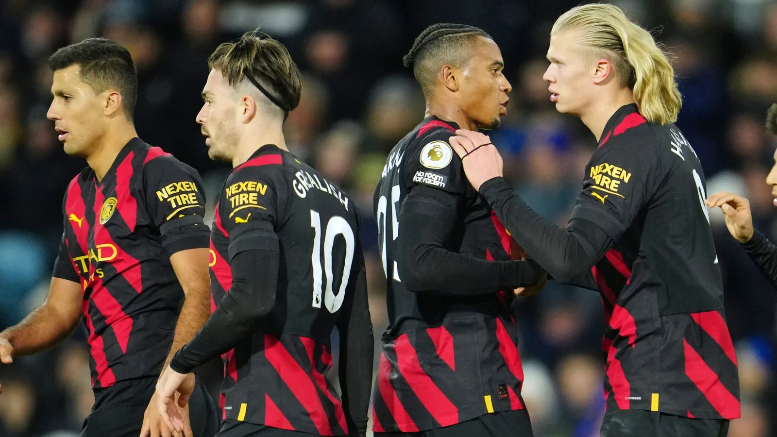 BXH Premier League sau vòng 17: Man City tiếp tục bám đuổi Arsenal