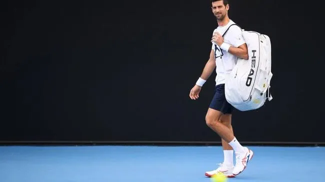 Tin tennis: Djokovic trở lại Australia, Raducanu là VĐV đẹp nhất