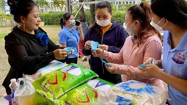 Hơn 20 tỷ đồng chăm lo Tết cho người lao động trong KCX-CN TPHCM