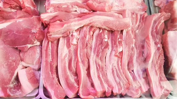 Giá heo hơi hôm nay 1/1/2023: Đầu năm mới đứng yên