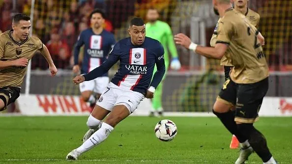 PSG bại trận ngày Mbappe im tiếng, Neymar cùng Messi vắng mặt