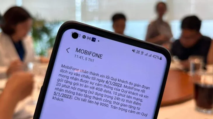 Điểm tin chiều 5/1: MobiFone đền bù cho khách hàng TPHCM | Người dân đua nhau sắm Tết