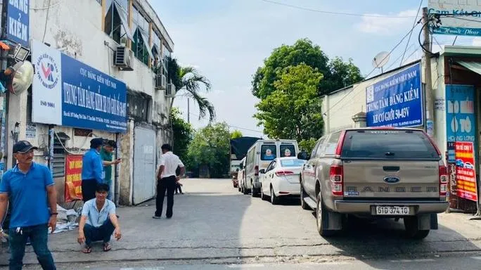Khởi tố, bắt tạm giam 7 người thuộc Trung tâm đăng kiểm 50-03V ở TP Thủ Đức