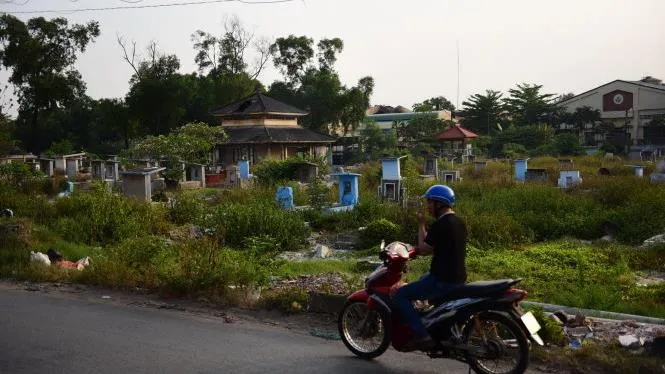 Điểm tin trưa 10/1/2023: Đẩy nhanh di dời nghĩa trang Bình Hưng Hòa; Giá vàng rút ngắn khoảng cách