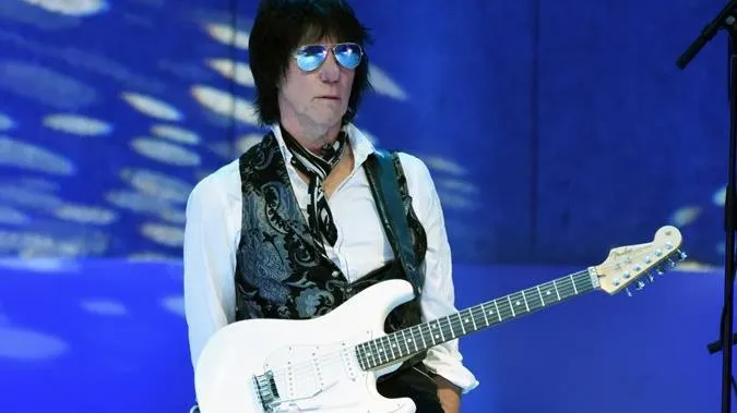 Nghệ sỹ guitar huyền thoại người Anh Jeff Beck qua đời