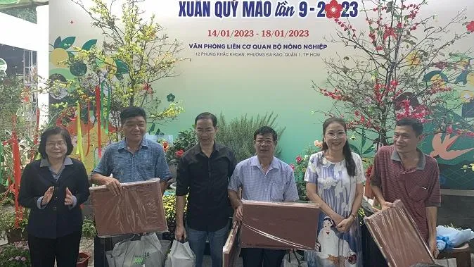 Khai mạc Phiên chợ “Tết Xanh – quà Việt Xuân Quý Mão 2023” với hàng trăm sản phẩm nông nghiệp