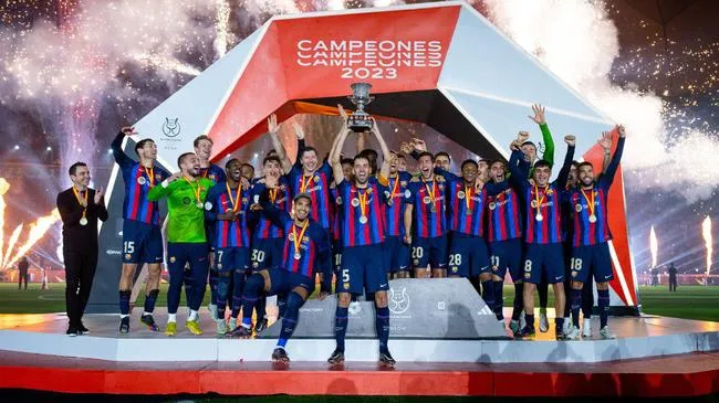 Siêu cúp Tây Ban Nha: Barca đè bẹp Real giành chức vô địch