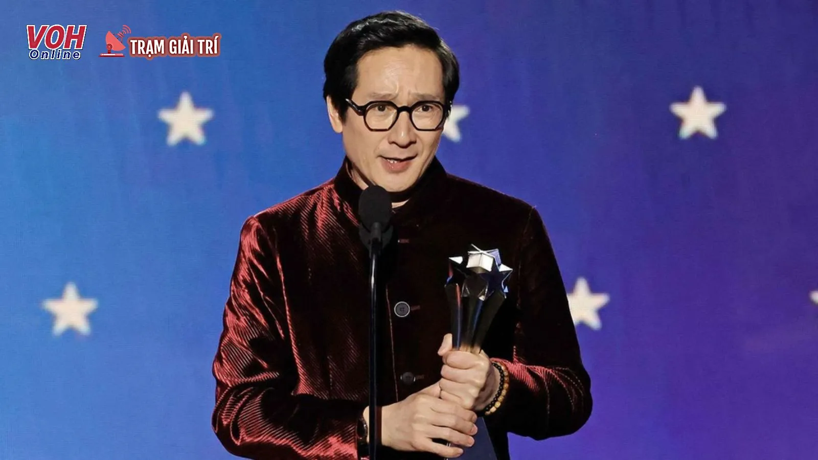 Sao gốc Việt Quan Kế Huy tiếp tục thắng giải tại Critics Choice Award 2023