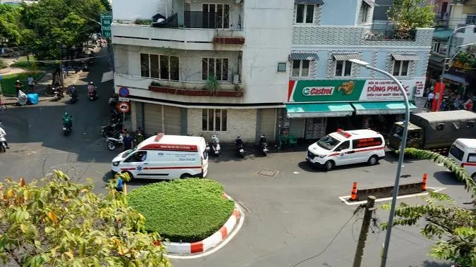 Không còn người mắc kẹt trong cửa hàng bị sập ở quận 4