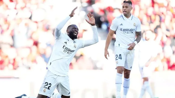 La Liga: Sẩy chân trên sân Mallorca, Real dần hụt hơi