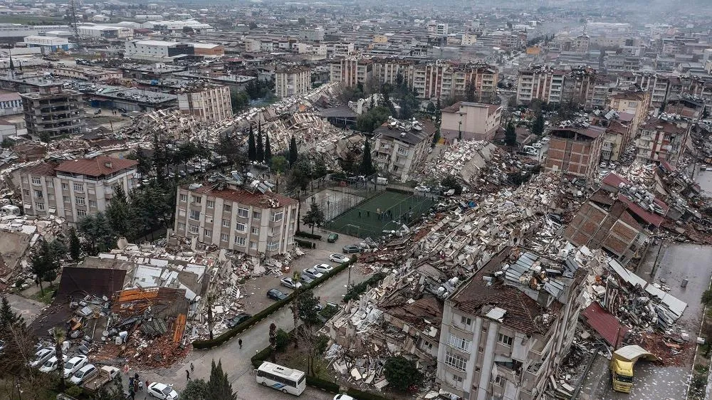 Quang cảnh tan hoang sau trận động đất khiến ít nhất 1.500 người chết ở Thổ Nhĩ Kỳ và Syria
