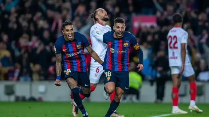 La Liga: Real khó cản Barca, Hazard lại chấn thương