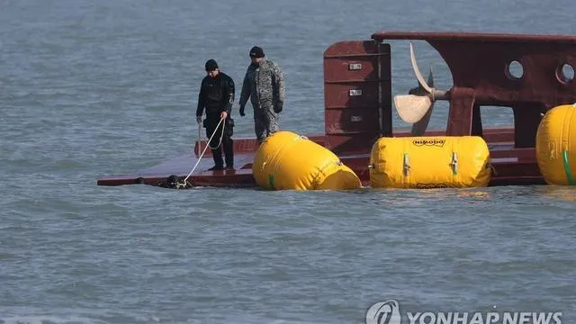 Bảo hộ công dân Việt Nam vụ chìm tàu cá tại Hàn Quốc