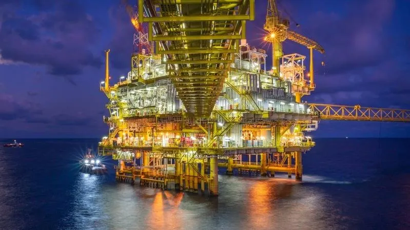 Kêu gọi 5 tập đoàn tài chính châu Âu ngừng tài trợ dự án dầu khí