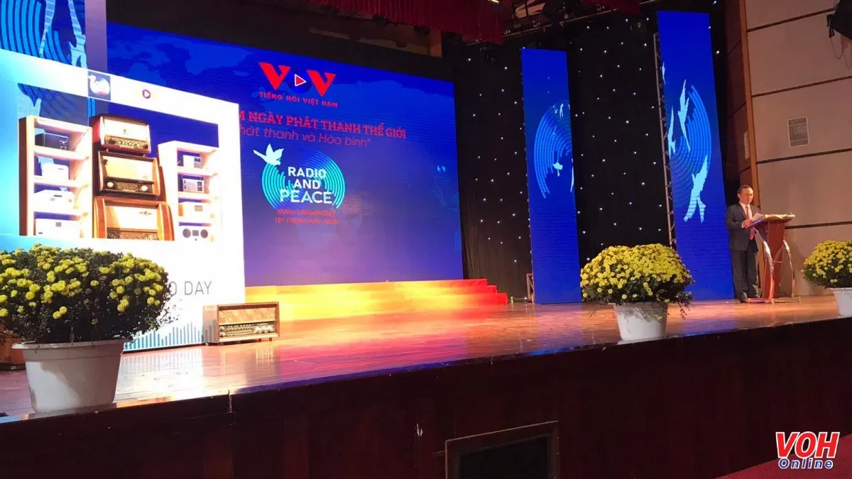 Phát thanh truyền đi thông điệp hòa bình