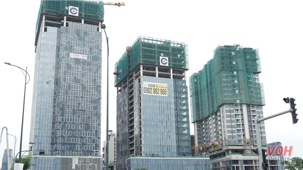 Phân khúc căn hộ cao cấp chiếm tới 75% tổng nguồn cung năm 2023