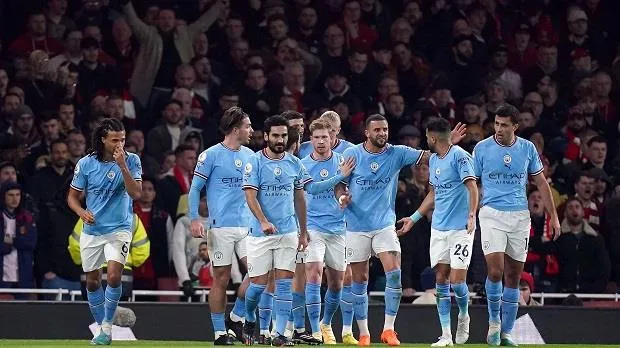 Man City hạ Arsenal làm nóng cuộc đua vô địch Ngoại hạng Anh