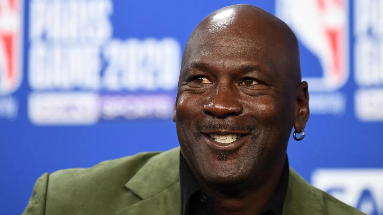 Michael Jordan quyên góp 10 triệu đô la cho tổ chức Make-A-Wish nhân sinh nhật lần thứ 60