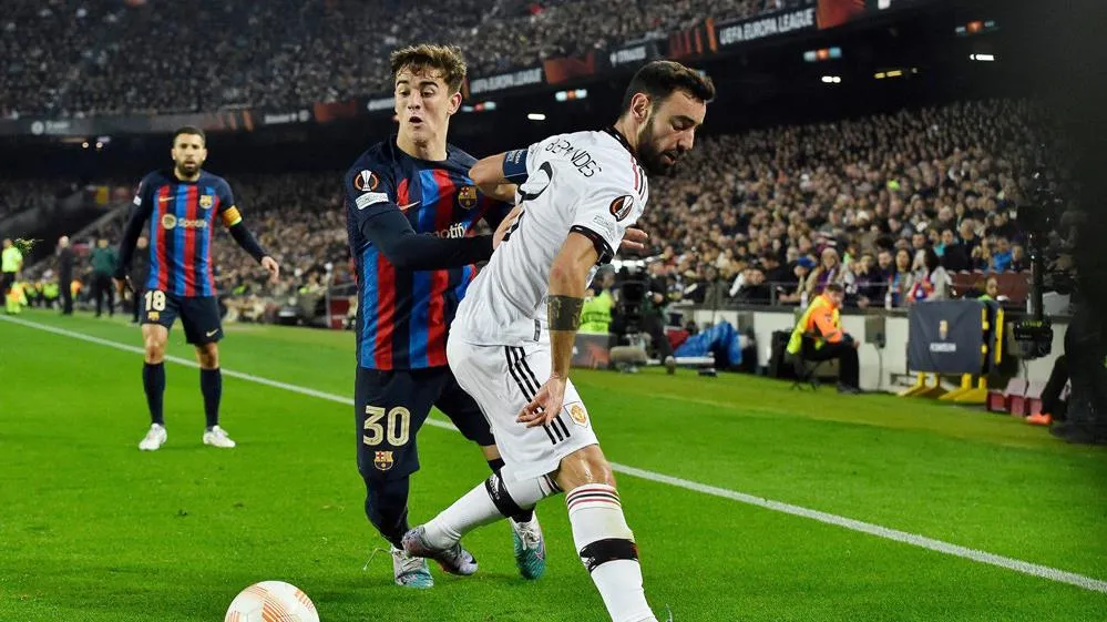 MU rơi chiến thắng trong màn rượt đuổi kịch tính trên sân Barca