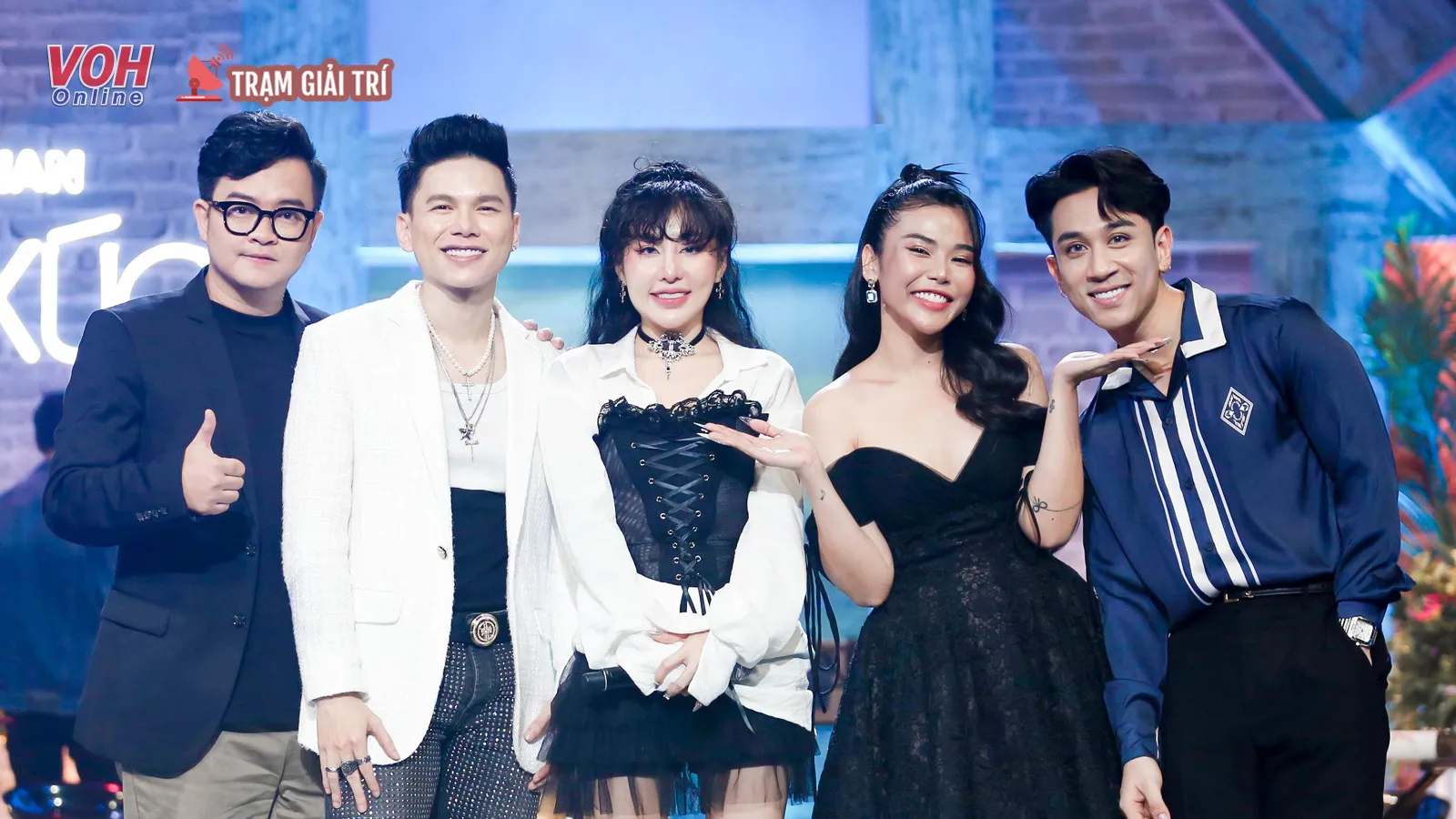 Hoàng Tôn lần đầu tiết lộ mối tình buồn đằng sau ca khúc “Yêu em rất nhiều”