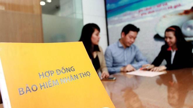 Xử nghiêm việc ép buộc khách mua bảo hiểm khi vay vốn ngân hàng